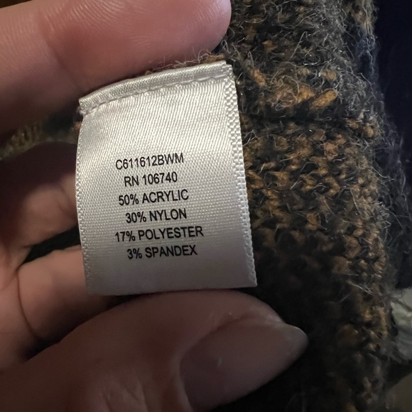 Northstyle Buffalo Plaid Cardigan in 1X - Picture 4 of 4